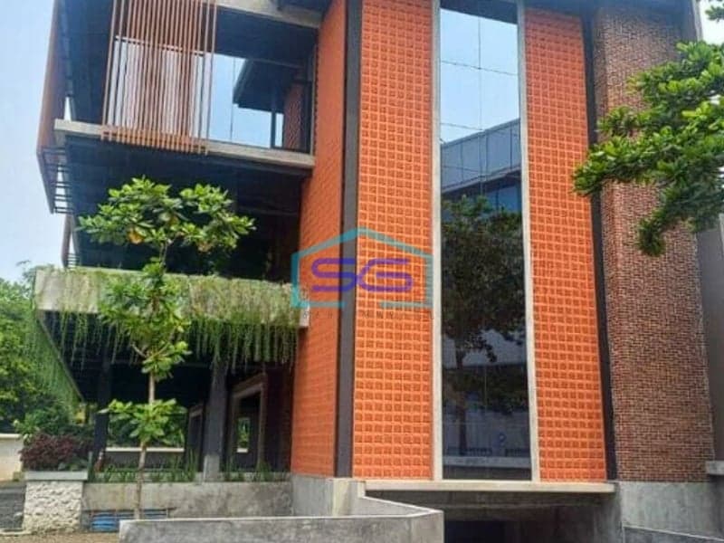 Disewakan Gedung Siap Pakai di Pejaten Barat Jakarta Selatan LB 2100m2