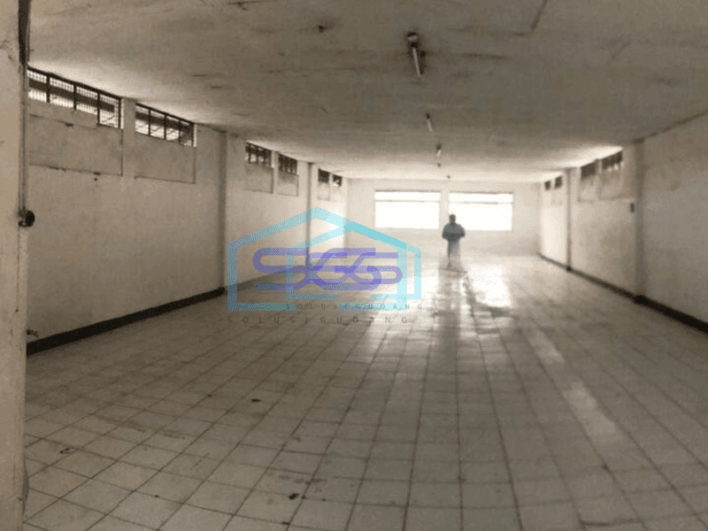 Disewa Gudang Siap Pakai di Mainroad Caringin, Bandung
