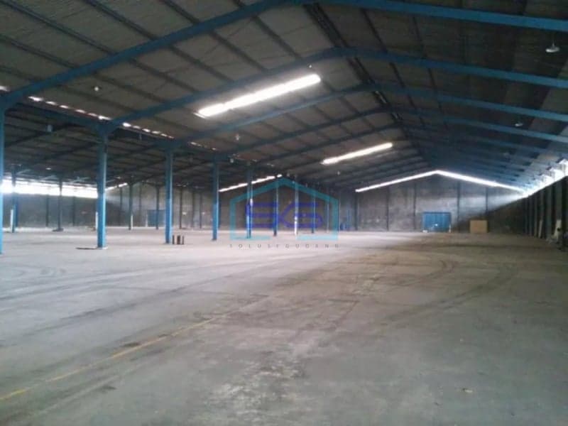Disewakan gudang di daan mogot luas 10000m