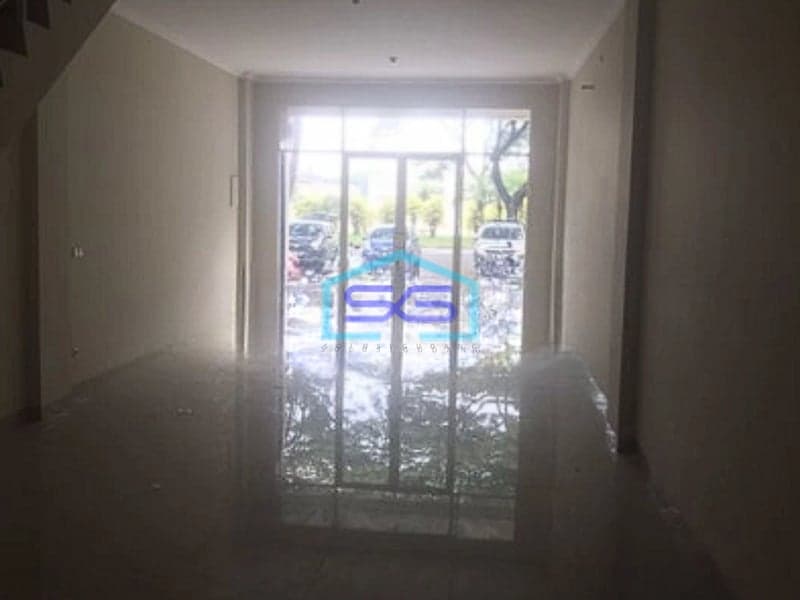 Disewakan Ruko Green Lake City Hadap Jalan Utama Jakarta Barat LB 225m2