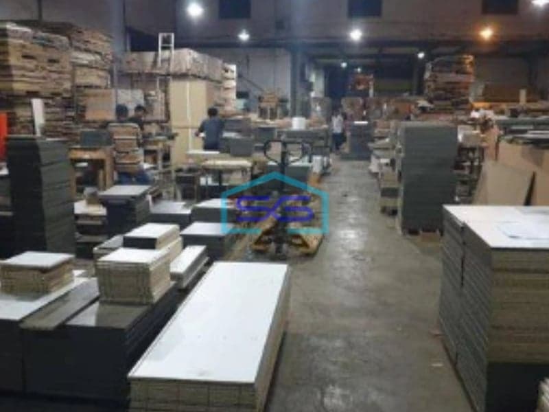 Disewakan Gudang Gandeng 3 di Dadap Tangerang Ada 3 unit Luas Tanah 1200m2