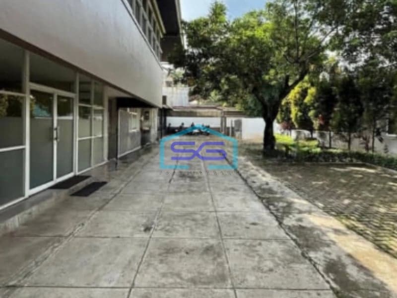 Dijual Gedung Kantor Eksklusif di Area Elit Jakarta Selatan LT 1165m2