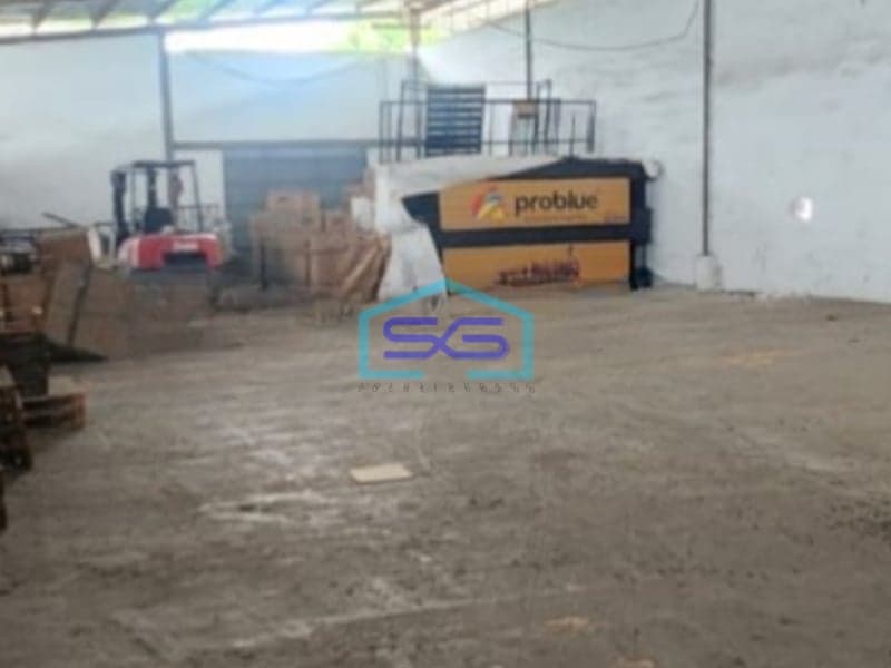 Disewakan Gudang Luas Bangunan  1300 m²  Lokasi di Jakarta Barat