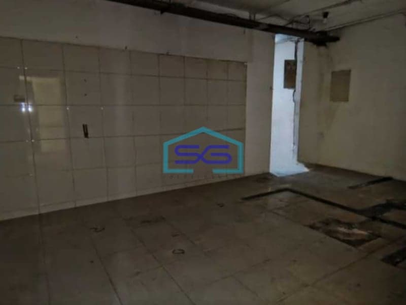 Disewakan Ruko Besar di Pinggir Jalan Raya Jatiasih Bekasi Luas Bangunan  320 m²