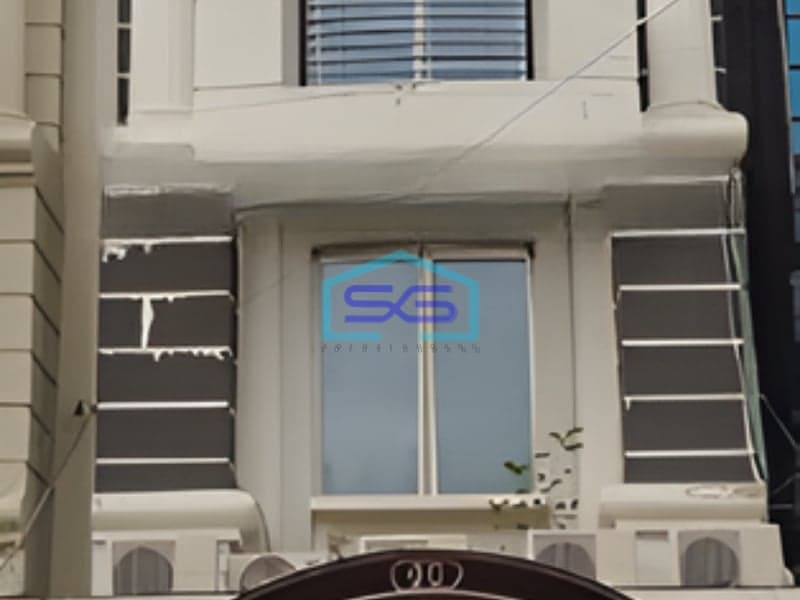 Disewakan Ruko 3 Lantai Siap Pakai di Harapan Indah Bekasi Luas Bangunan 290m2