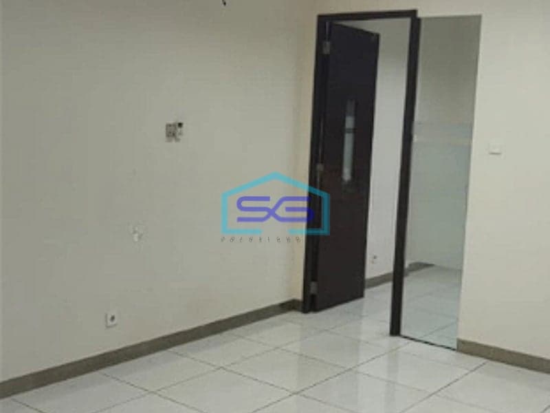 Dijual Cepat Ruko 3 Lantai di Jl. Tebet Raya Jakarta Selatan LB 250m2