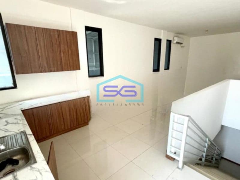 Disewakan Ruko Luas Tanah  170 m² Lokasi Pluit Jakarta Utara