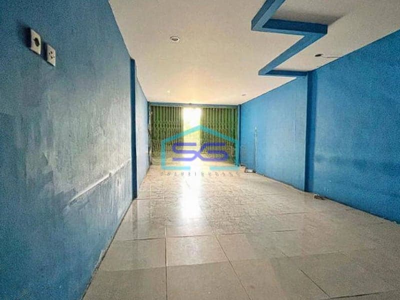 Disewakan Cepat Ruko 3 Lantai Gandeng Di Jakarta Barat LB 336m2