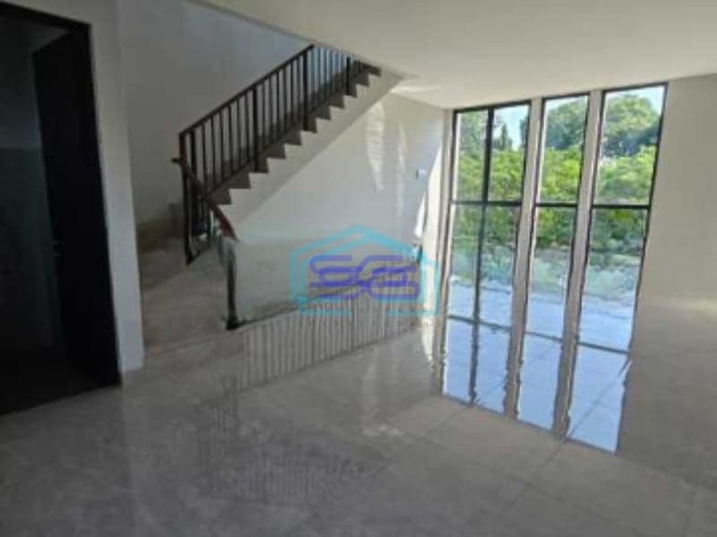 Disewakan Ruko Luas Bangunan  180 m² di Kota Wisata Jakarta Timur