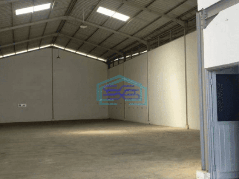 Disewakan Gudang Luas Bangunan 720 m² Lokasi Strategis di Legok Tangerang