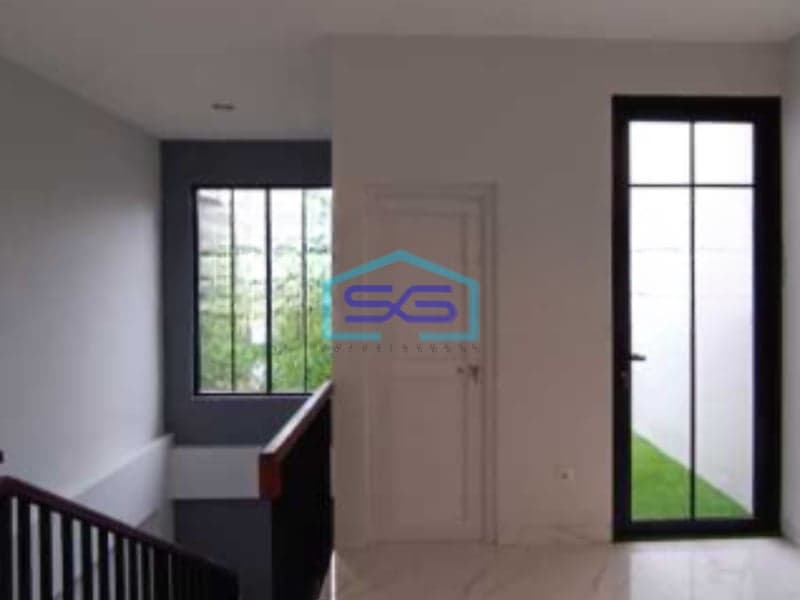 Dijual Ruko 3 Lantai Luas Bangunan 200 m² di Jelambar Jakarta Barat