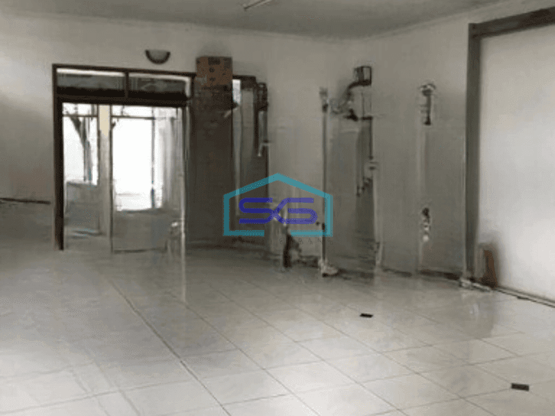 Disewakan Gudang Siap Pakai Luas Tanah 2700 m² di Caringin Bandung