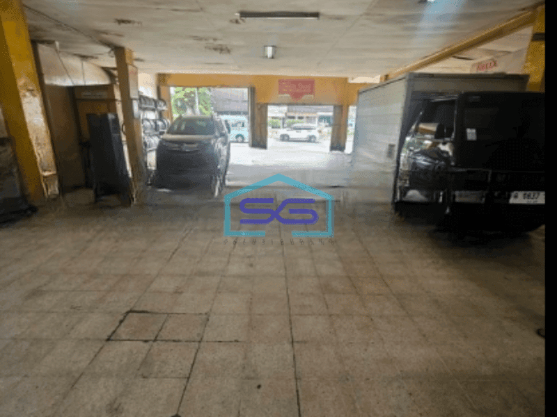 Disewakan Ruko Luas Tanah 550 m² di Jalan Utama Cawang Jakarta Timur