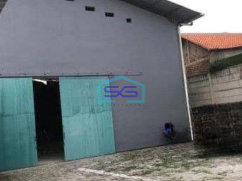 Dijual Gudang Luas Bangunan 450 m² di Pasar Kemis Tangerang Lokasi Strategis
