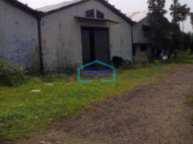 Dijual Gudang di Jl. Raya Peusar Cikupa Tangerang Sudah Renovasi SHM LB 3500m2