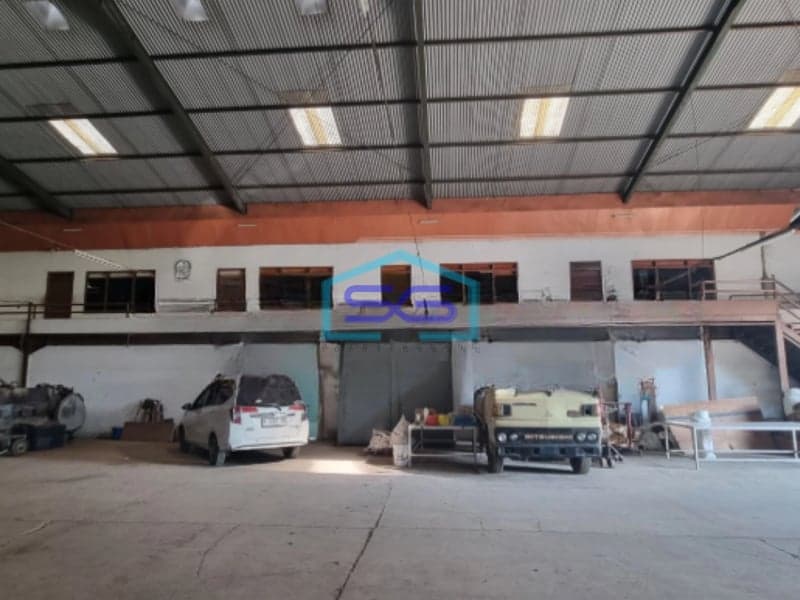 Disewakan Gudang Lokasi Strategis di Semarang