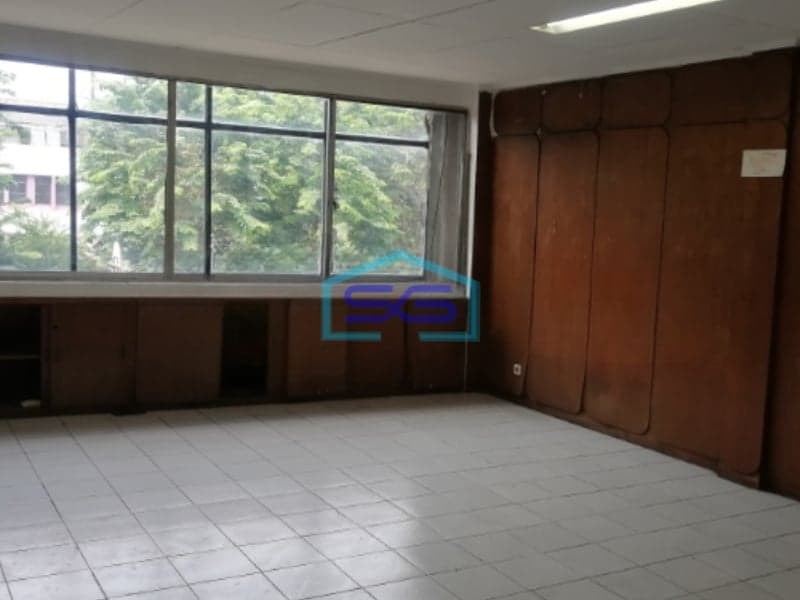 Disewakan Ruko Luas Tanah 400 m² Lokasi di Tambora Jakarta Barat