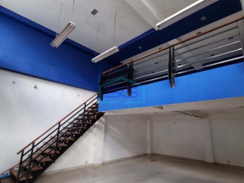 Disewakan Ruko 3 Lantai di Kawasan Bisnis, Catur Tunggal, Depok, Sleman Yogyakarta LB 146m2