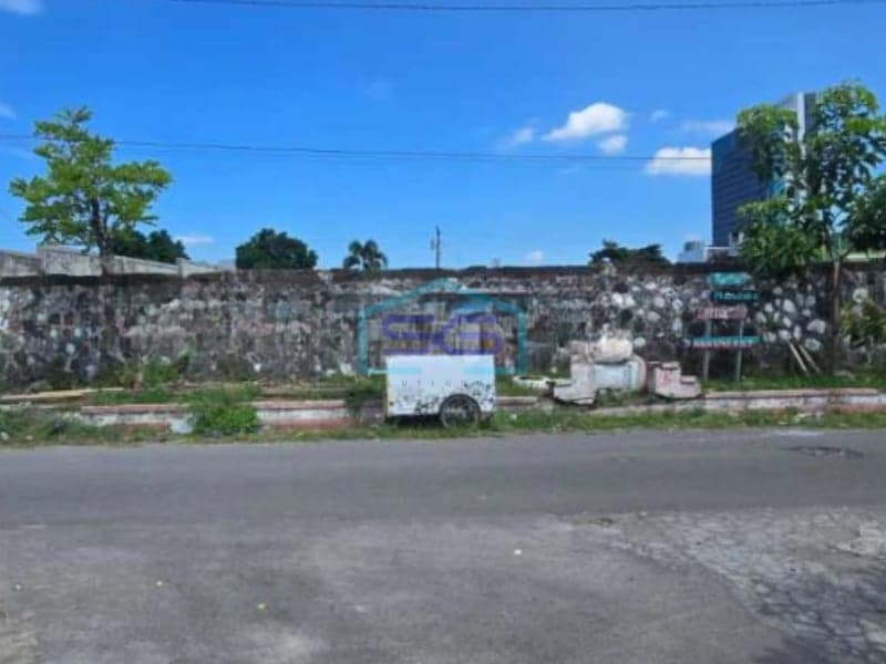 Disewakan Tanah Lokasi Strategis Siap Bangun di Nusukan Banjarsari Solo Jawa Tengah LT 1986m2