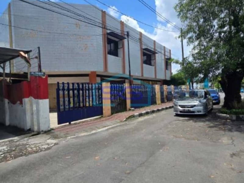 Disewakan Ruang Usaha Strategis di Jalan Slamet Riyadi Purwosari Solo Jawa Tengah LB 750m2