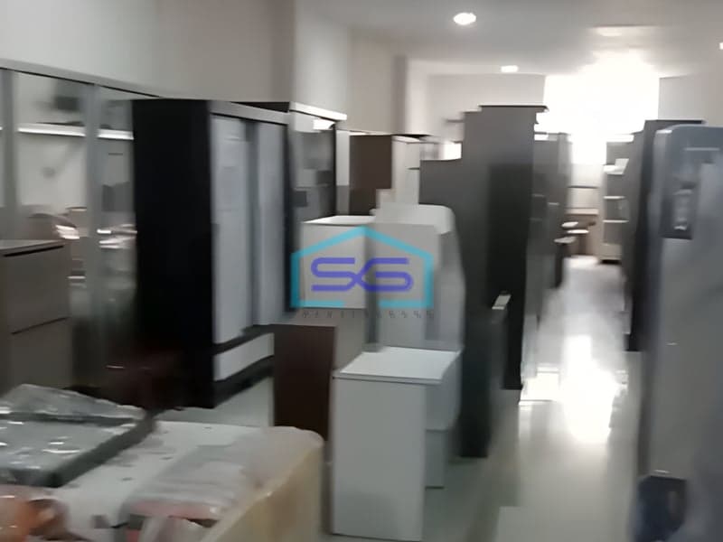 Dijual Ruang Usaha Ex Furniture Luas Tanah 524m2 di Jababeka Bekasi