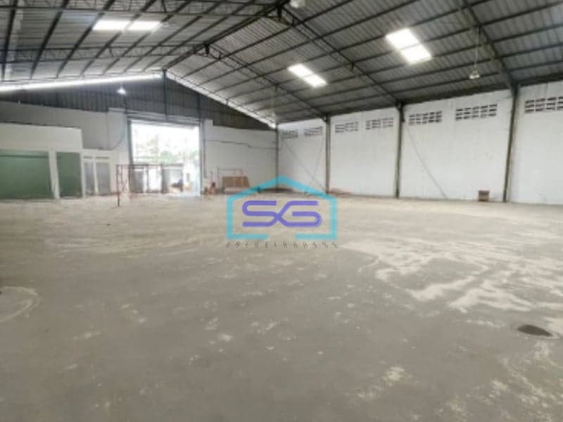 Disewakan Gudang di Cipondoh Tangerang Parkiran Besar LT 1600m2