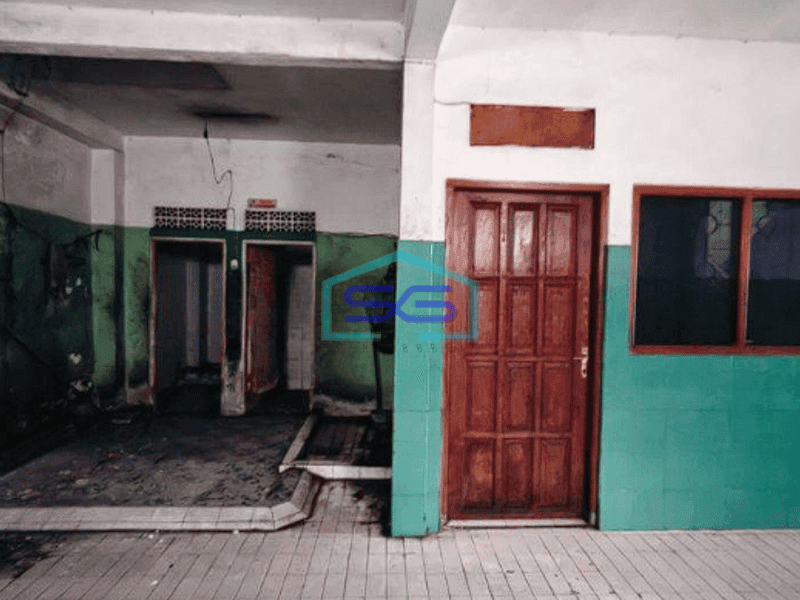 Disewakan Ruko Dua Lantai Di Tengah Kota Sidoarjo Jawa Timur LB 400m2