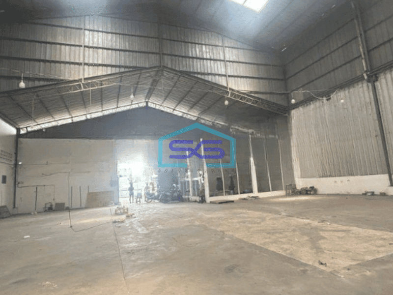 Disewakan Gudang Akses Container 40 Feet Luas Bangunan  480 m² di Cipondoh Tangerang