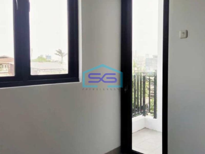 Dijual Ruko Lokasi Bebas Banjir di Jelambar Jakarta Barat Luas Bangunan  287 m²