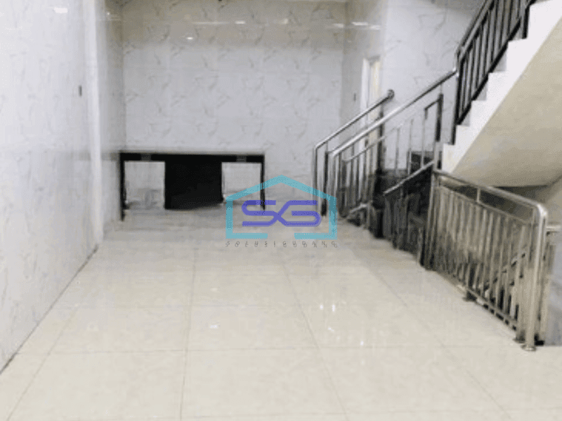 Disewakan Ruko Akses Container Lokasi Strategis di Jalan Raya Bandengan Jakarta Utara Luas Bangunan 324 m²