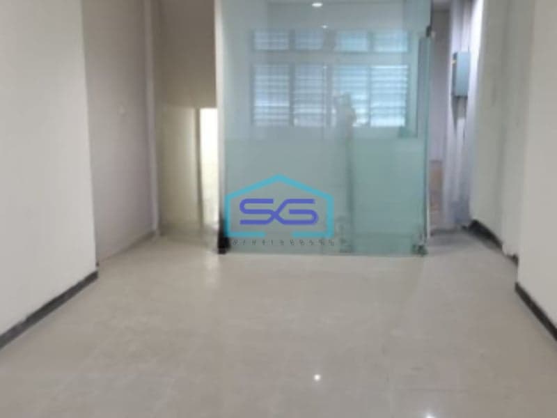 Disewakan Ruko Luas Bangunan 180 m² Lokasi di Jakarta Barat