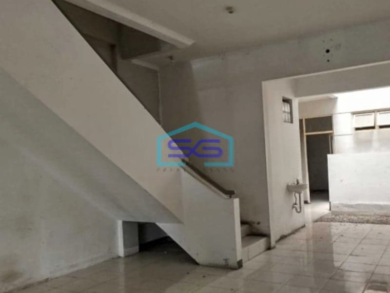 Disewakan Ruko Luas Bangunan 120 m² Lokasi Kota Baru Parahyangan Bandung