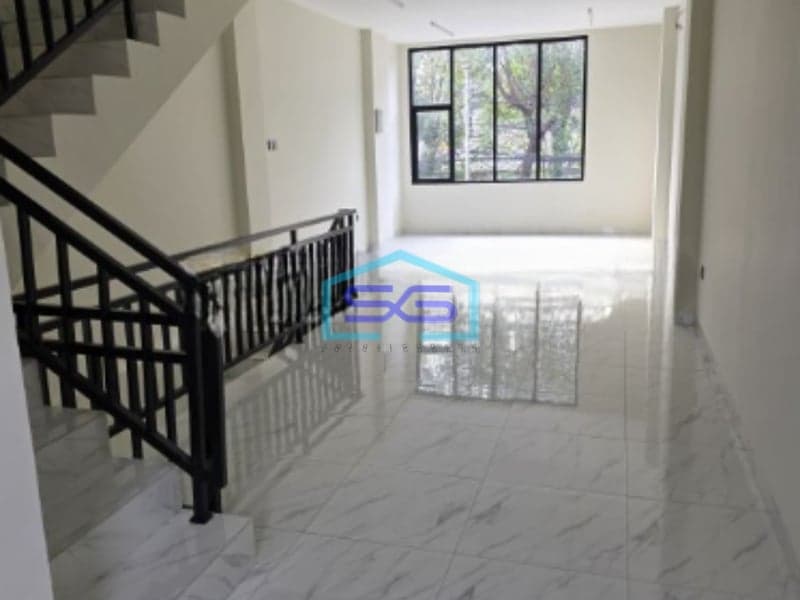 Disewakan Ruko 2.5 Lantai Baru Di Joglo Kembangan Jakarta Barat LB 133m2