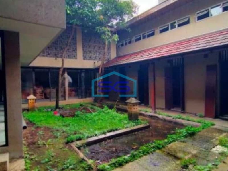 Disewakan Ruang Usaha Sangat Bagus Lokasi Strategis di Surya Sumantri Bandung LB 1100m2