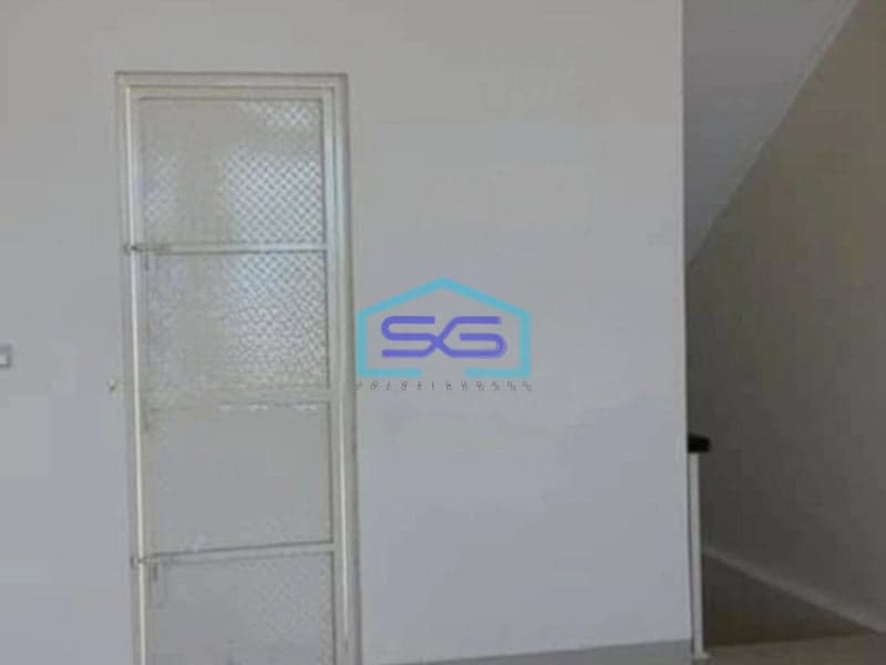 Disewakan Ruko Hadap Jalan Utama Jakarta Barat LB 200m2