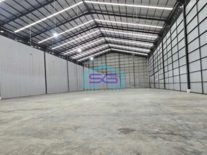 Disewakan Gudang Luas Tanah  1860 m² Lokasi di Teluk Naga Tangerang