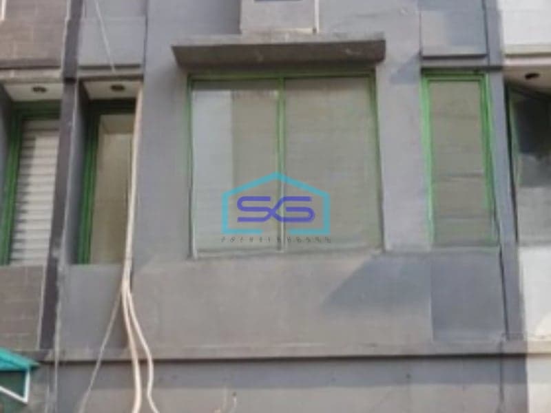 Disewakan Ruko Luas Bangunan 180 m² Lokasi Pluit Jakarta Utara