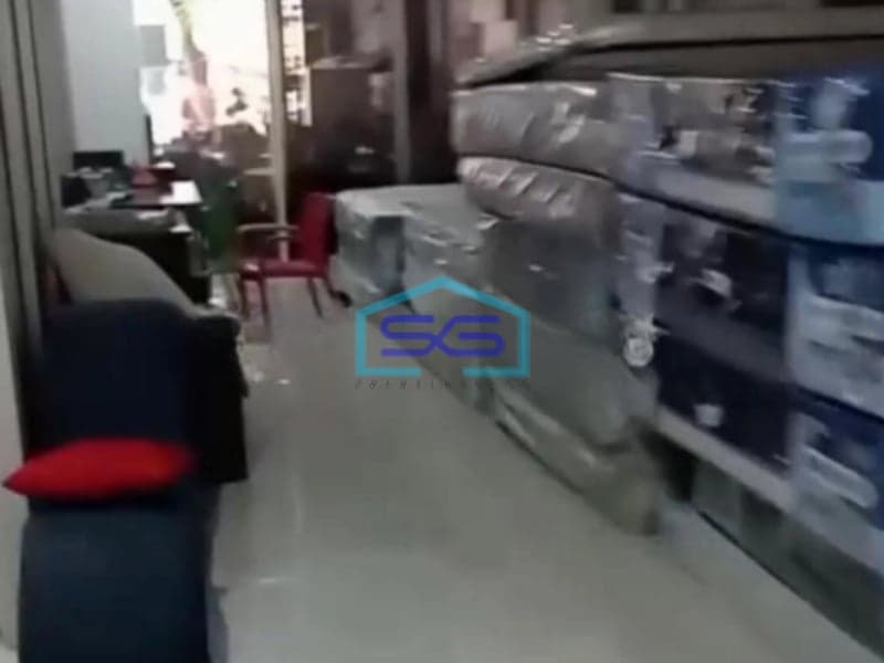 Dijual Ruang Usaha Ex Furniture Luas Tanah 524m2 di Jababeka Bekasi