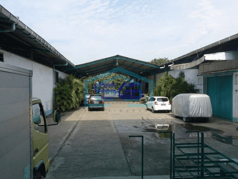 Disewakan Ex pabrik kapuk kayu besar - Jakarta barat