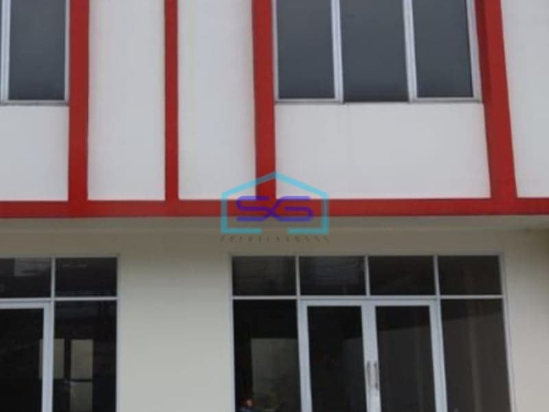 Disewakan Ruko 3 Lantai luas Tanah  450 m² Lokasi di Tangerang