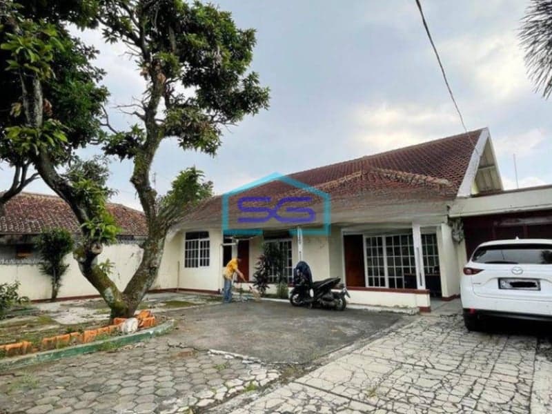 Dijual Murah Gudang dan Rumah di Cisaranten Kulon Arcamanik Bandung LT 710m2