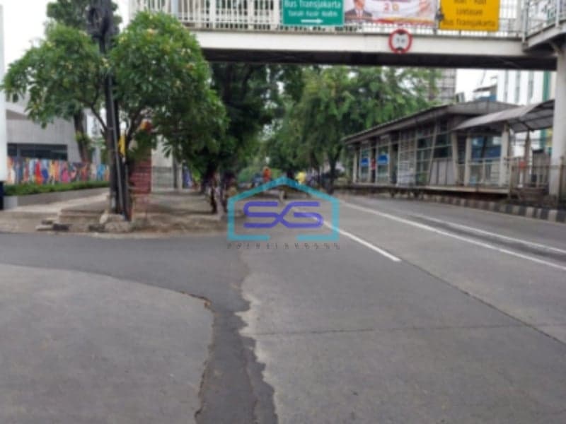 Dijual Bangunan Ex Bengkel Hitung Tanah, Strategis Di Tanah Kusir Jakarta Selatan