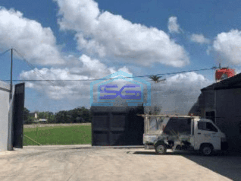 Gudang Siap Pakai Akses Kontainer Bangunan Tahun 2022 Di Solo