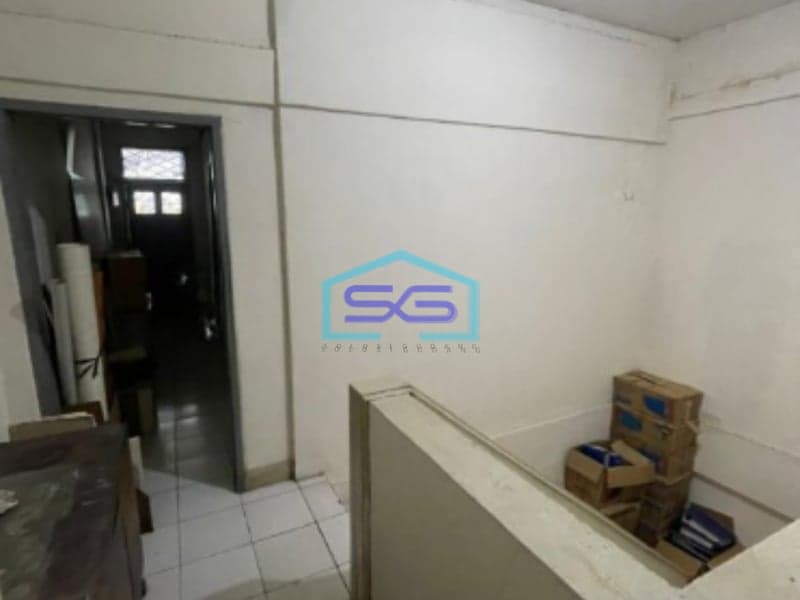 Dijual Ruko 3.5 lantai di Pangeran Jayakarta Jakarta Pusat LB 300m2