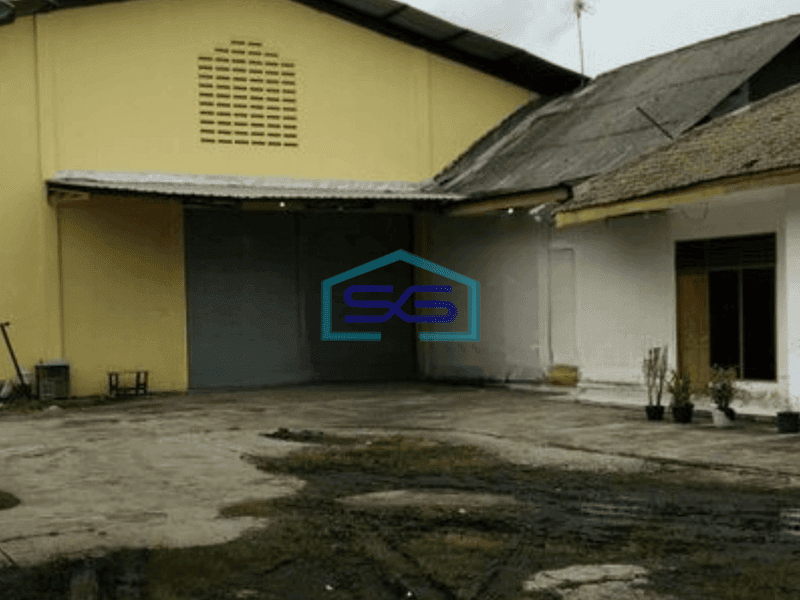 Disewakan Gudang Lokasi Bebas Banjir Luas Bangunan 1350 m² di Angke Jakarta Barat