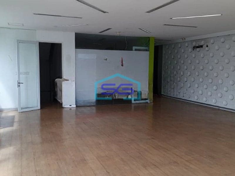 Disewakan Ruko Gandeng – Posisi Hoek, Kebon Jeruk Jakarta Barat LB 660m2