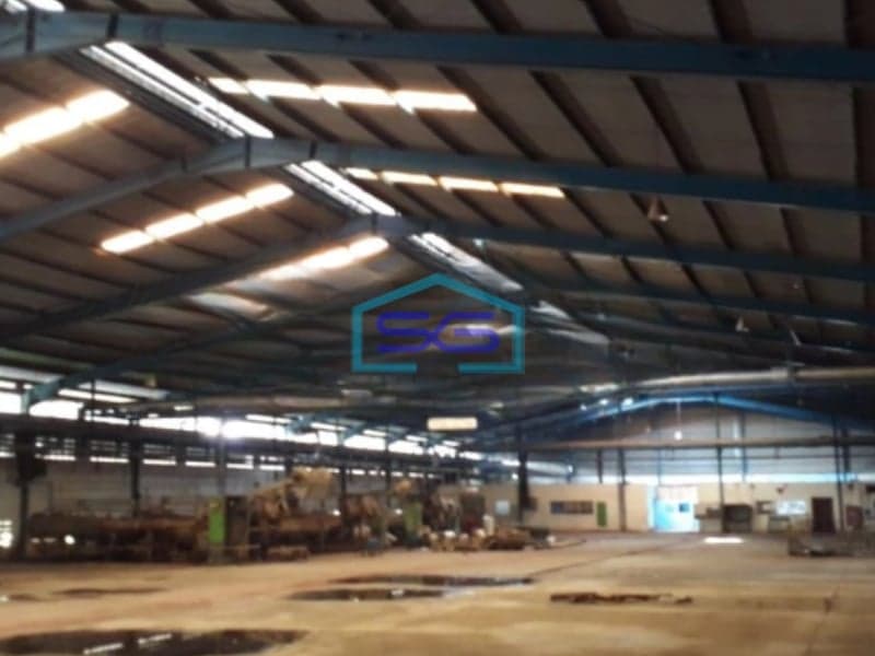 Dijual Pabrik Akses Container 40 Feet Luas Bangunan  170000 m² Lokasi Cikarang Bekasi