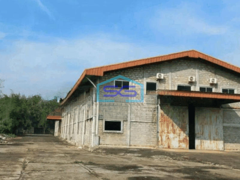 Dijual Gudang Luas Bangunan 3000 m² Lokasi Bebas Banjir di Legok Tangerang
