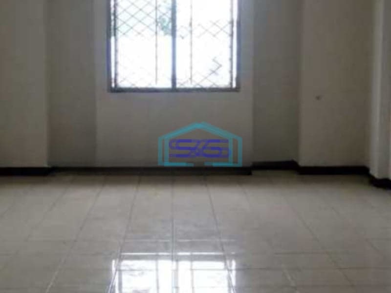 Disewakan Ruko Tidak Banjir Lokasi Harapan Indah Bekasi Luas Bangunan  180 m²