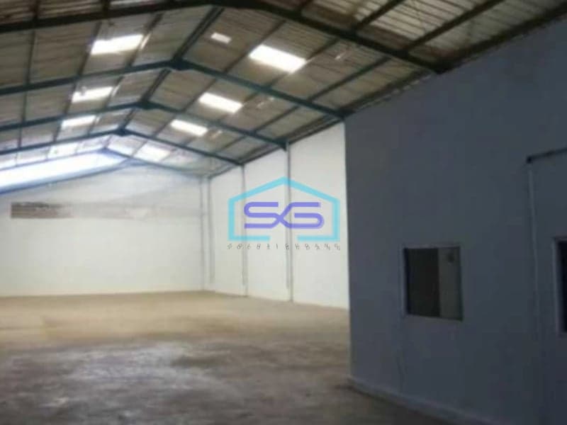 Disewakan Gudang Luas Tanah 600 m2 Lokasi di BSD Tangerang Ada Kantor